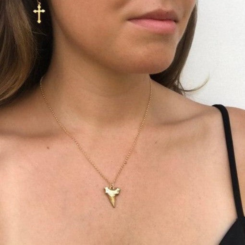 Pendentif Dent de Requin Or